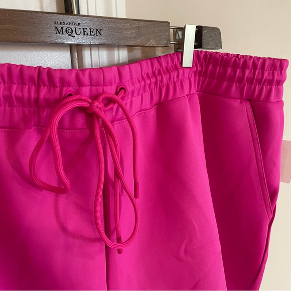 NWT Good American Pink Scuba Athletic Shorts - Picture 6 of 10